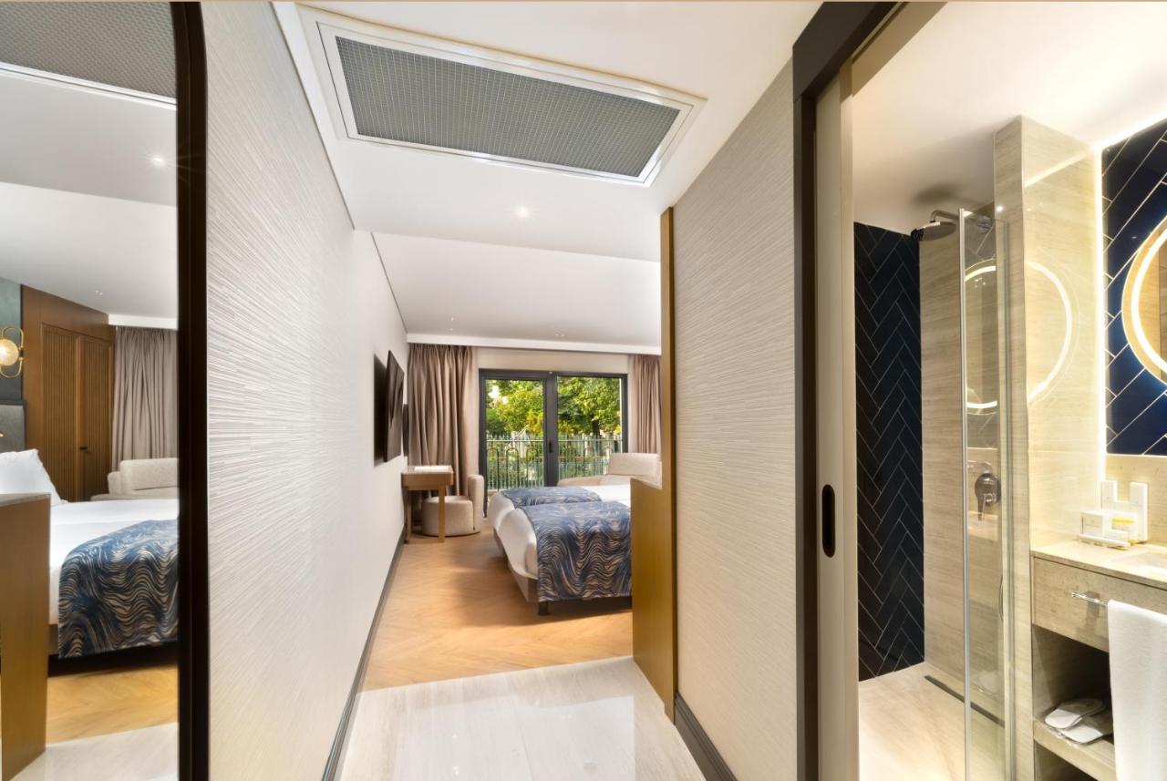 Bentley Hotel Old City-Special Class 이스탄불 외부 사진 A room at the hotel