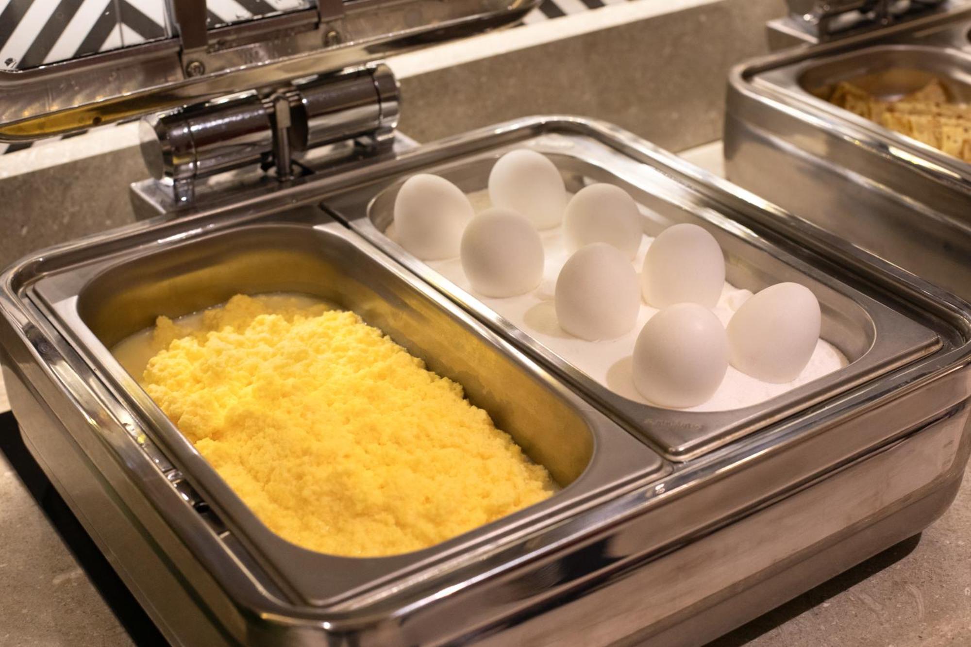 Bentley Hotel Old City-Special Class 이스탄불 외부 사진 Scrambled eggs and hard-boiled eggs