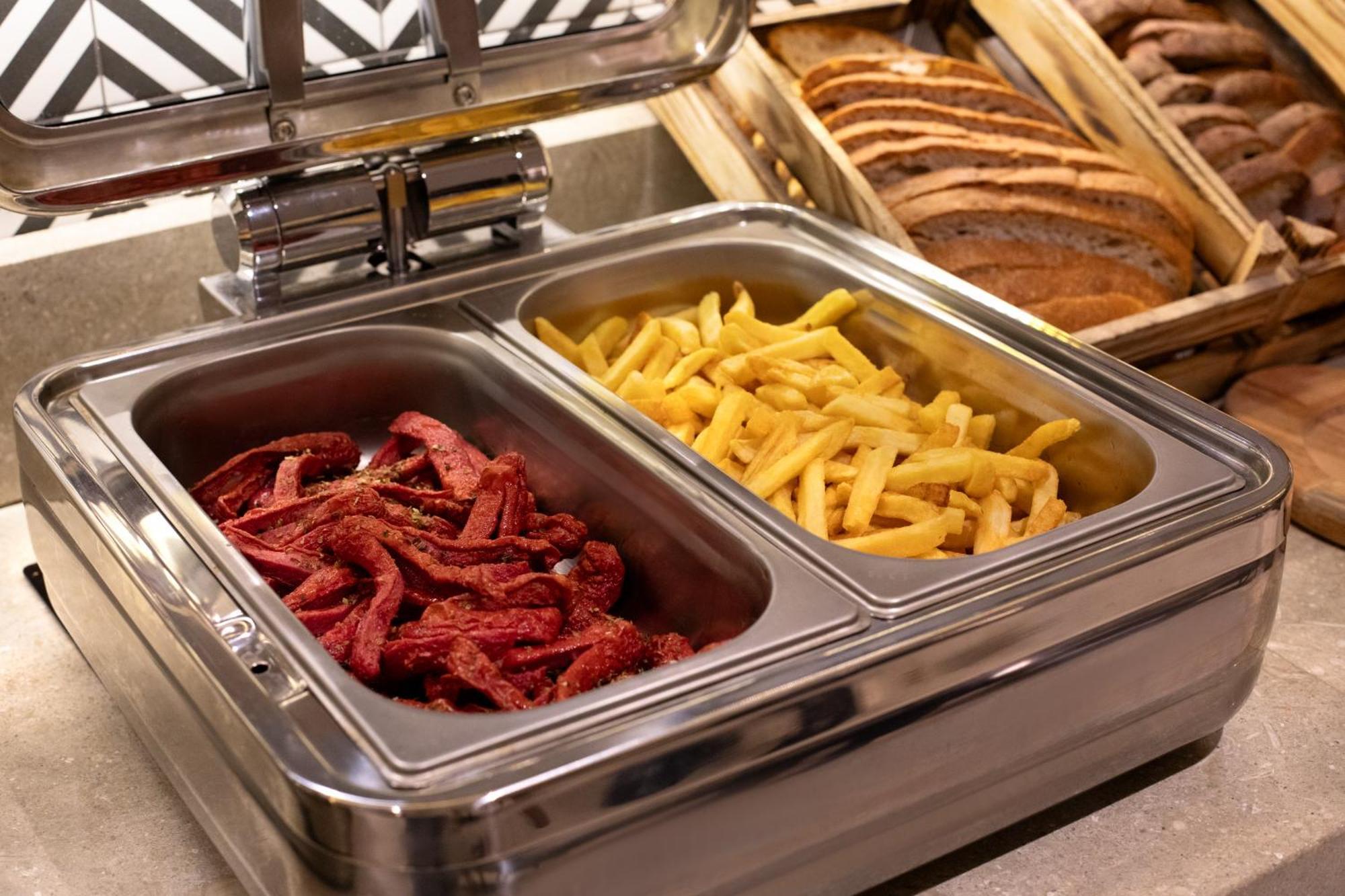 Bentley Hotel Old City-Special Class 이스탄불 외부 사진 A chafing dish