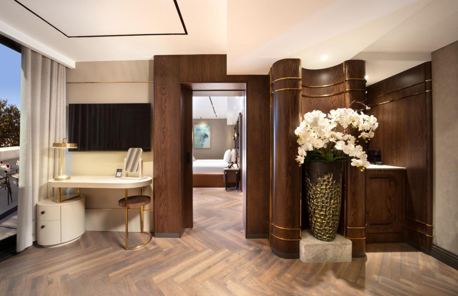 Bentley Hotel Old City-Special Class 이스탄불 외부 사진 The interior of a suite at The Ivy Collection